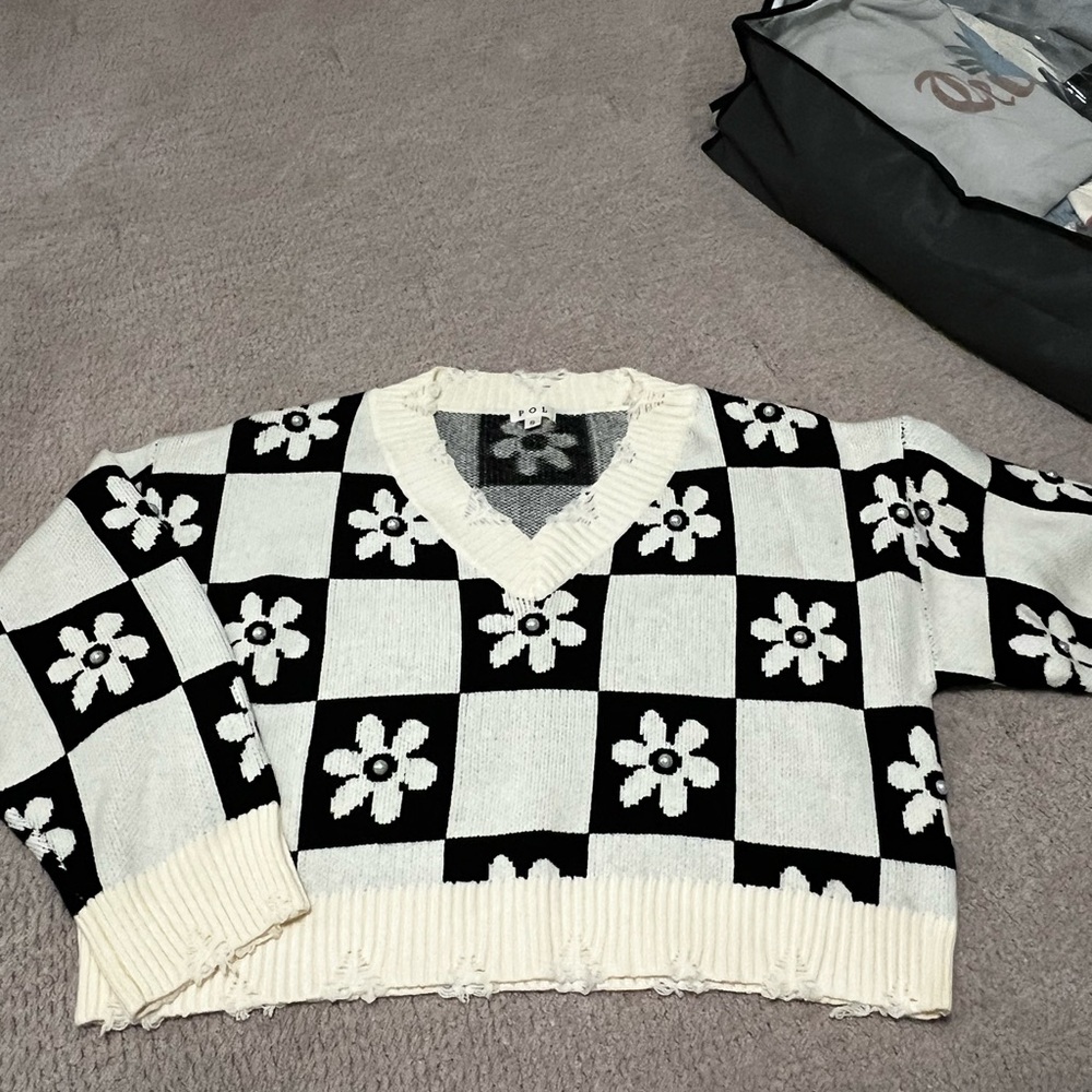 POL cropped flower sweater